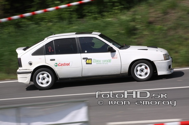 medium_f13cb2588f51f4121ed0ae8137e0f05b3dfff329.jpg
